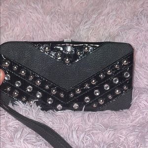 NWT maurices black wristlet❣️